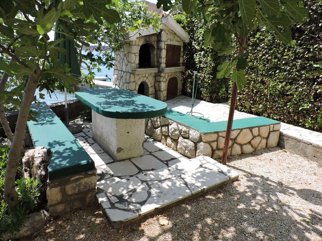 Captain'S Apartment Barbat na Rabu Exterior photo